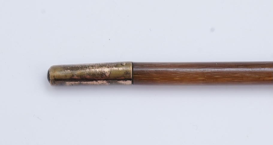 A gold mounted horn riding crop, late 19th century